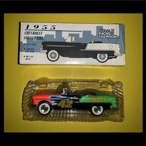 NOS Kyle Petty 1955 Chevy 1/25 Lockable Coin Bank